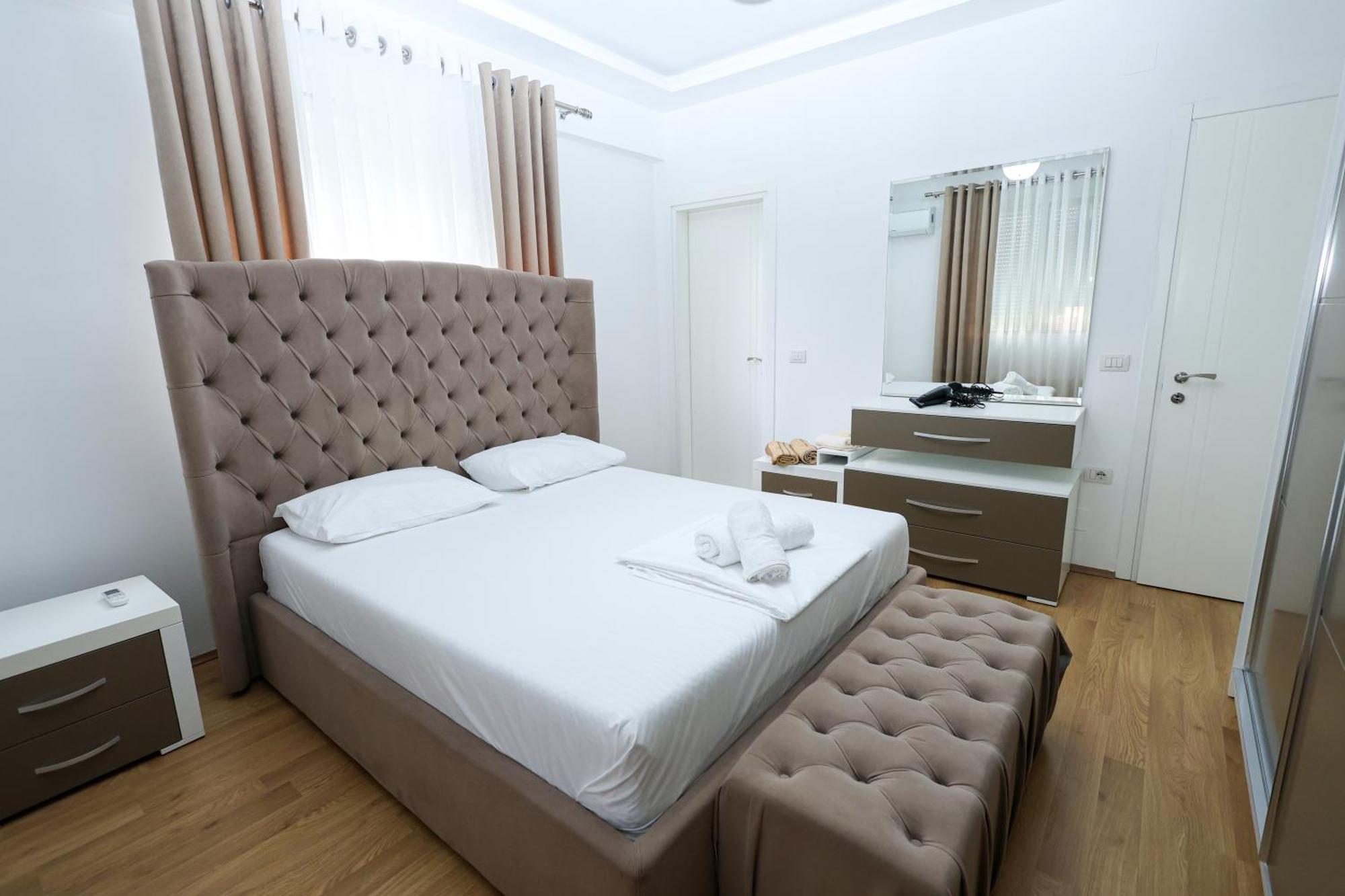 Romina Apartment Berat Exterior photo